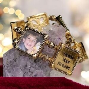 Vintage Picture Photos Images Art Link Stretch Bracelet Signed KIS Metal Frames